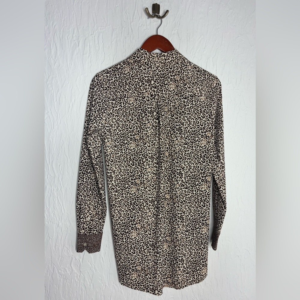 Lysse leopard print button down shirt size small - Picture 4 of 6
